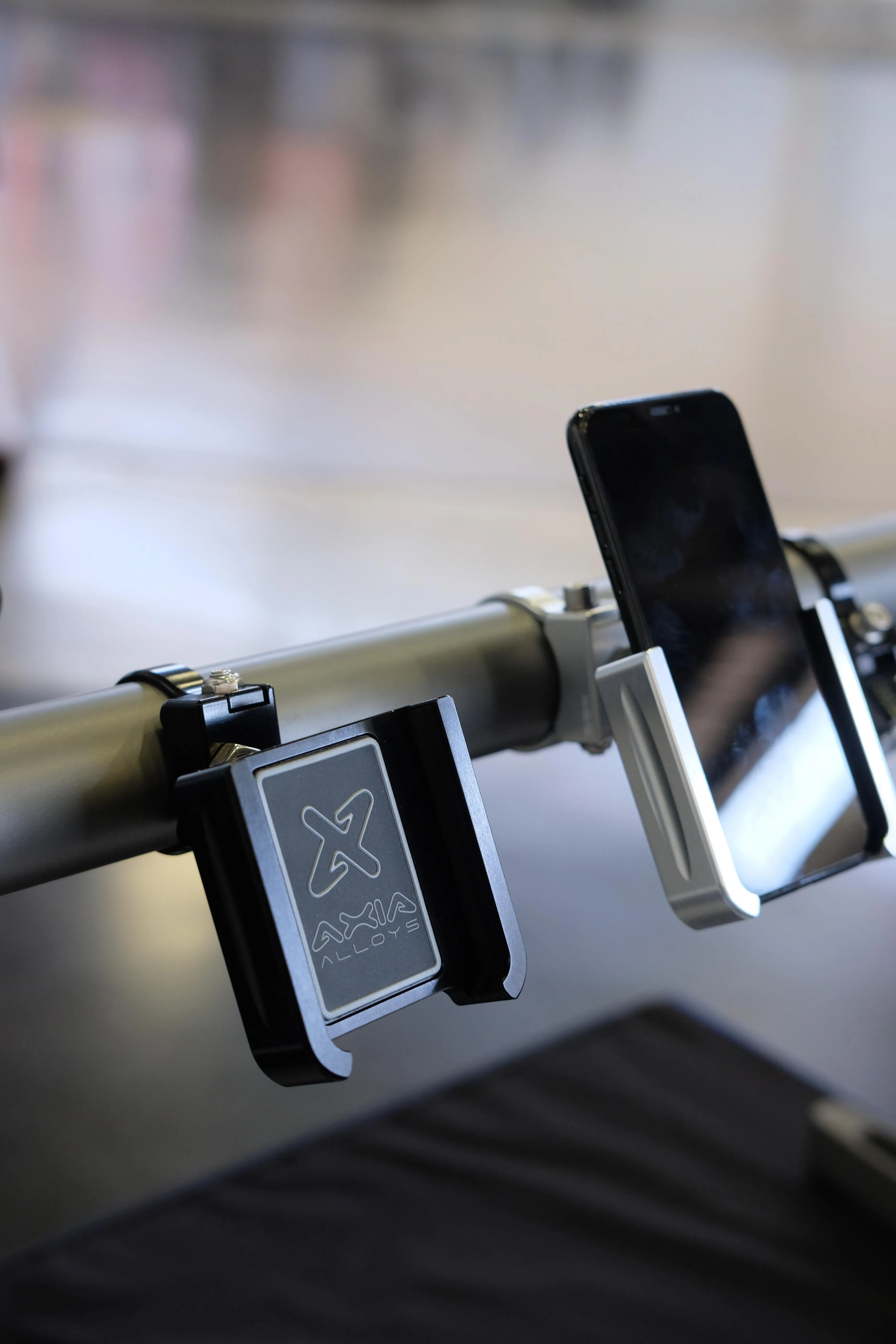 Adjustable Smart Phone Mount - Tubing Mount