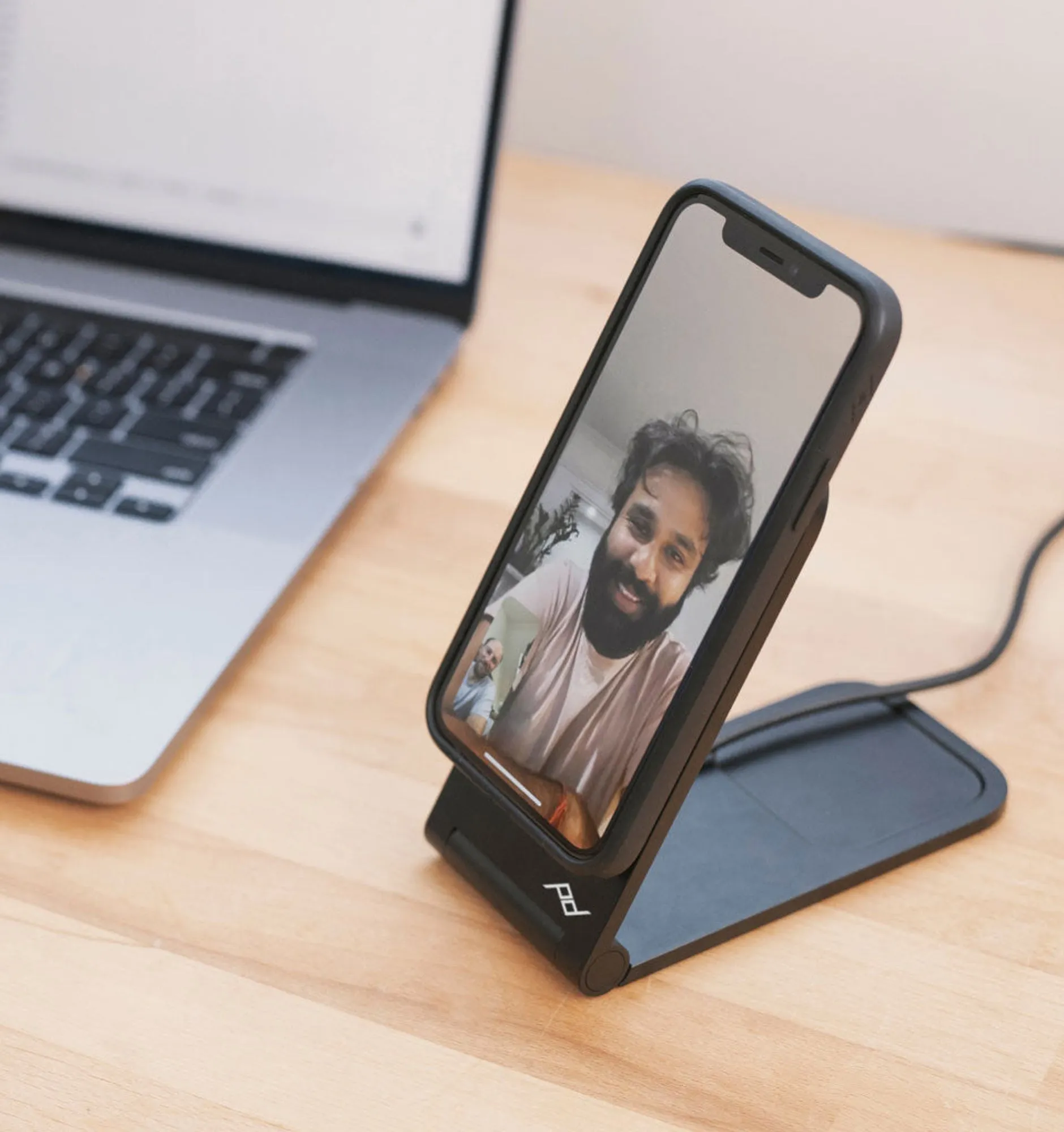 Peak Design Mobile Wireless Charging Stand - Qi2