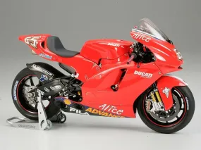 Tamiya 14101 Ducati Desmosedici 1/12 Model Kit