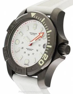 Victorinox Swiss Army Dive Master 500 Midsize - White Dial and Rubber Strap