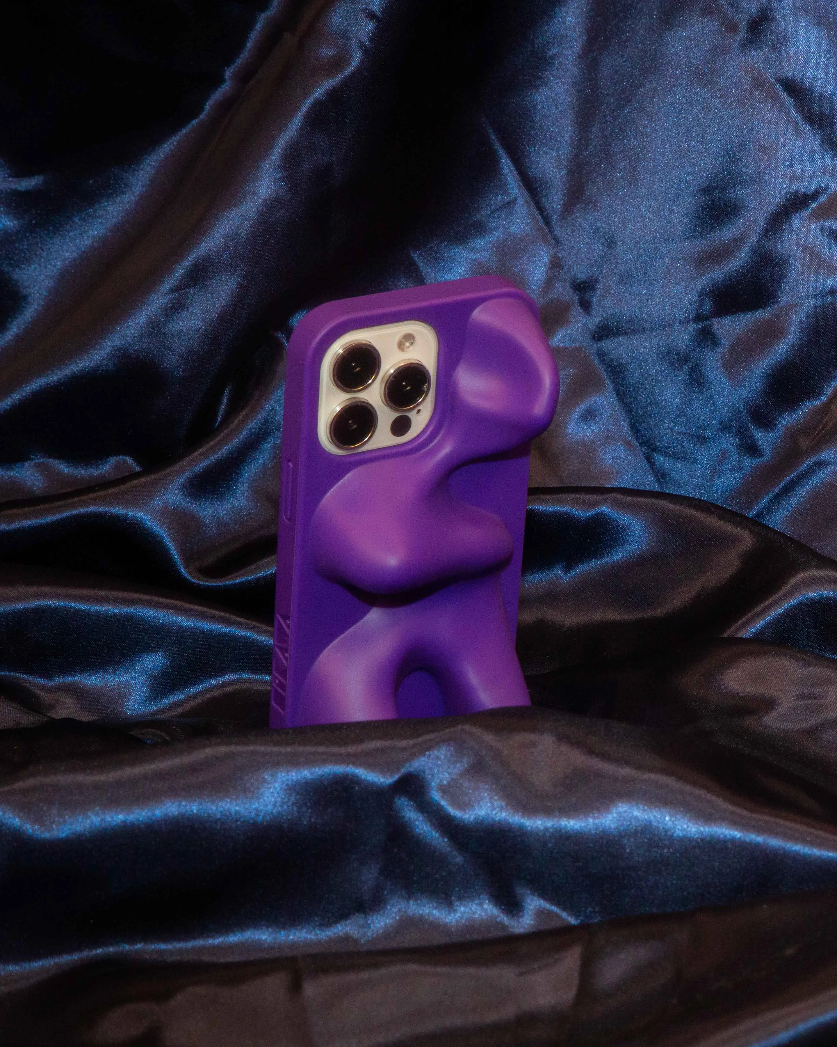 WAREHOUSE SALE: Ishi Phone Case in Purple Rain